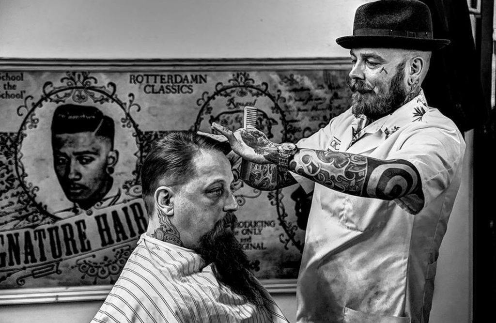 Bedømmelse af de bedste barbershops i St. Petersborg i 2022
