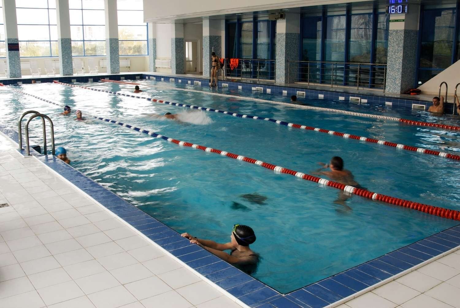 2022 年在薩馬拉為兒童選擇游泳池