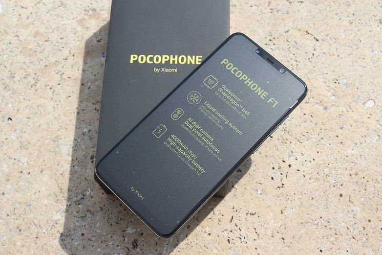 Smartphone Xiaomi Poco F1 - fordele og ulemper