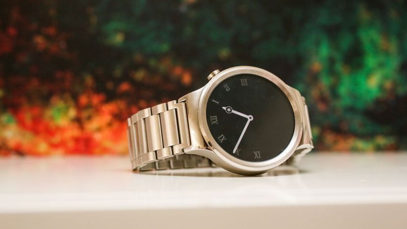 Smart watch Huawei Watch Genuine Leather Strap - advantages and disadvantages