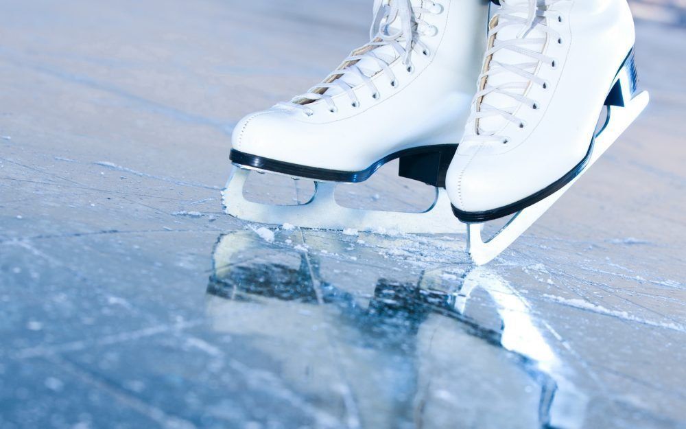 Review of the best ice rinks in Volgograd in 2022: paid and free ice rinks