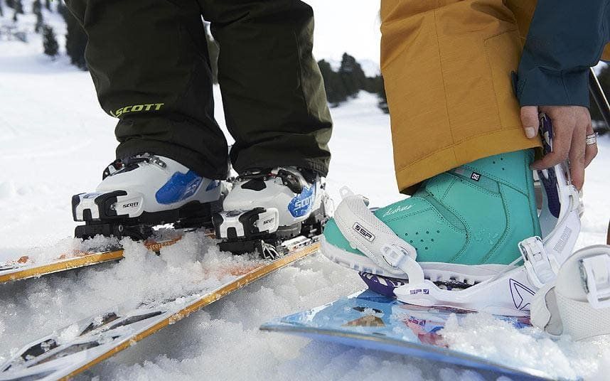 2022 年最好的滑雪板靴