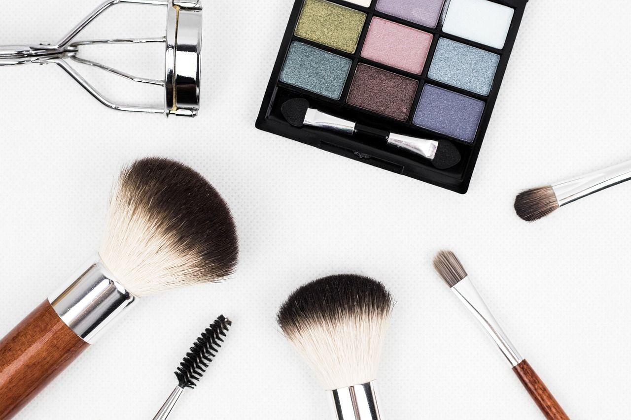 Ranking of the best makeup schools and courses in Omsk in 2022