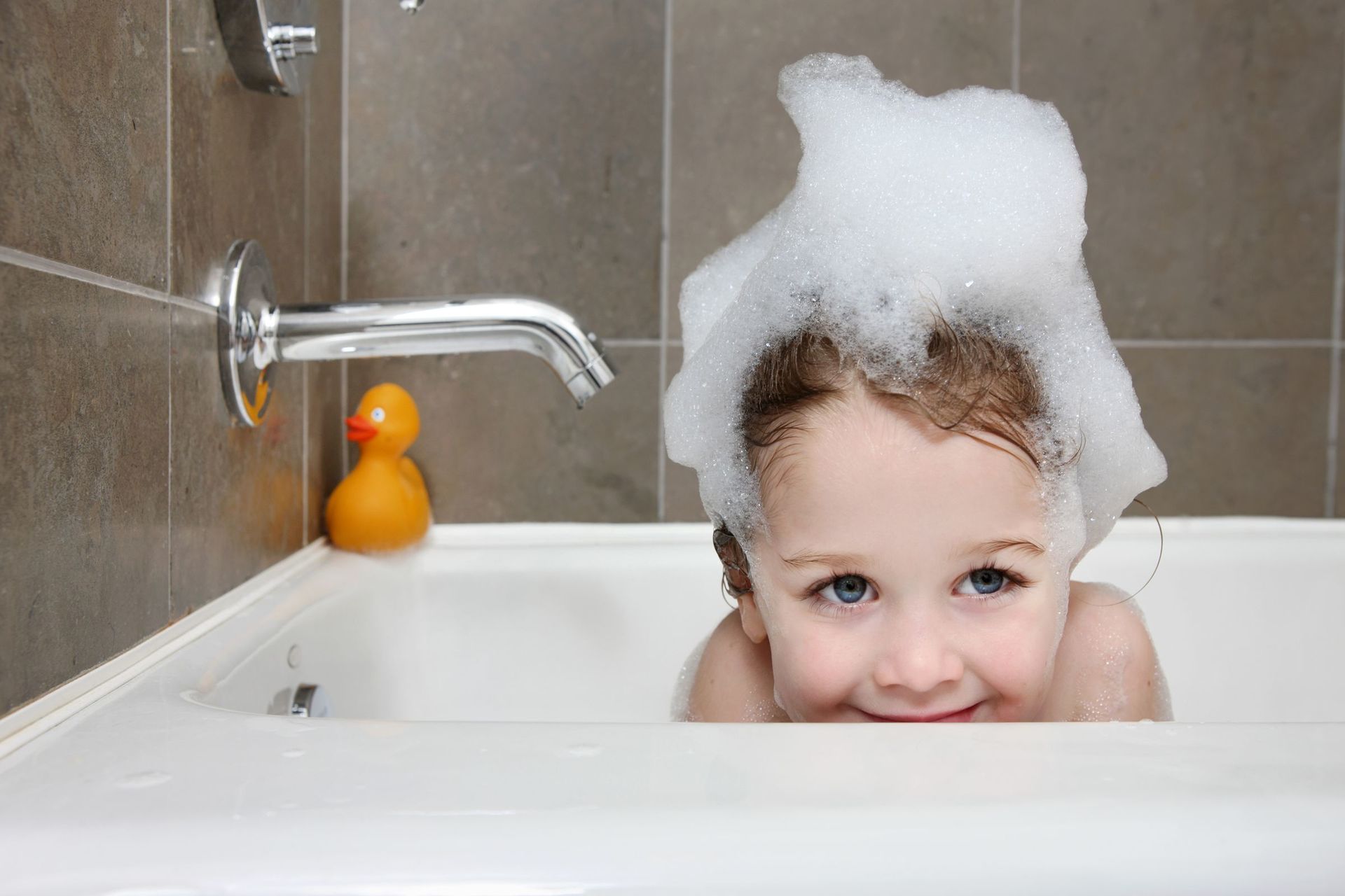 2022年最佳嬰兒洗髮水評級