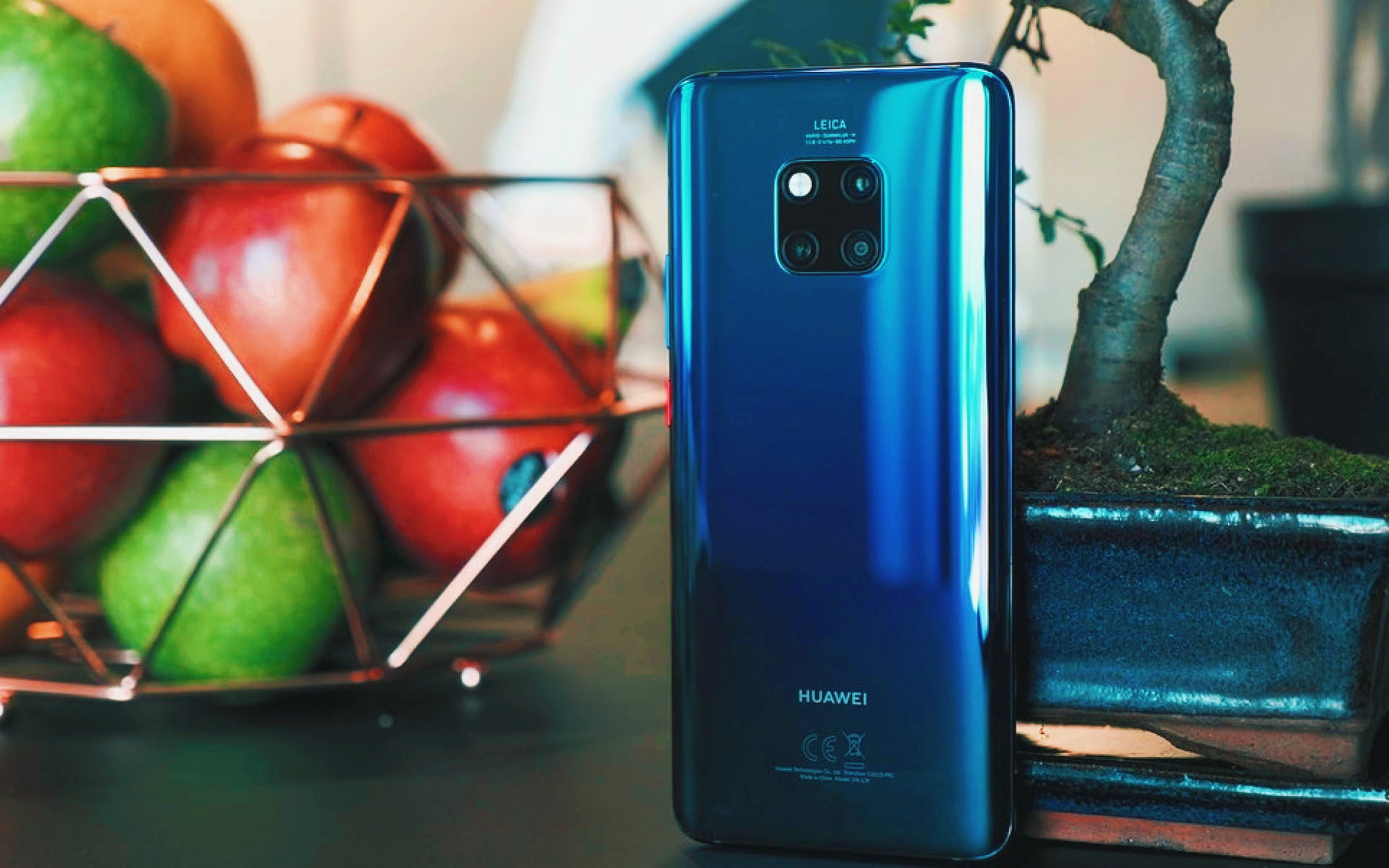 Advantages and disadvantages of the smartphone Huawei Mate 30 Lite