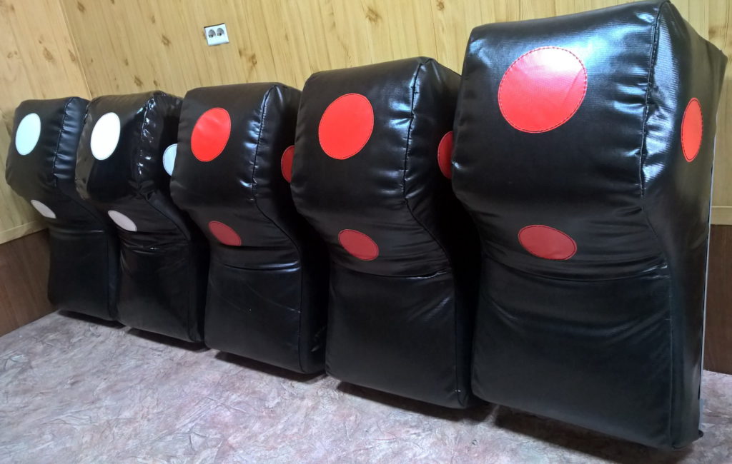 Rating of the best boxing wall pillows for 2022