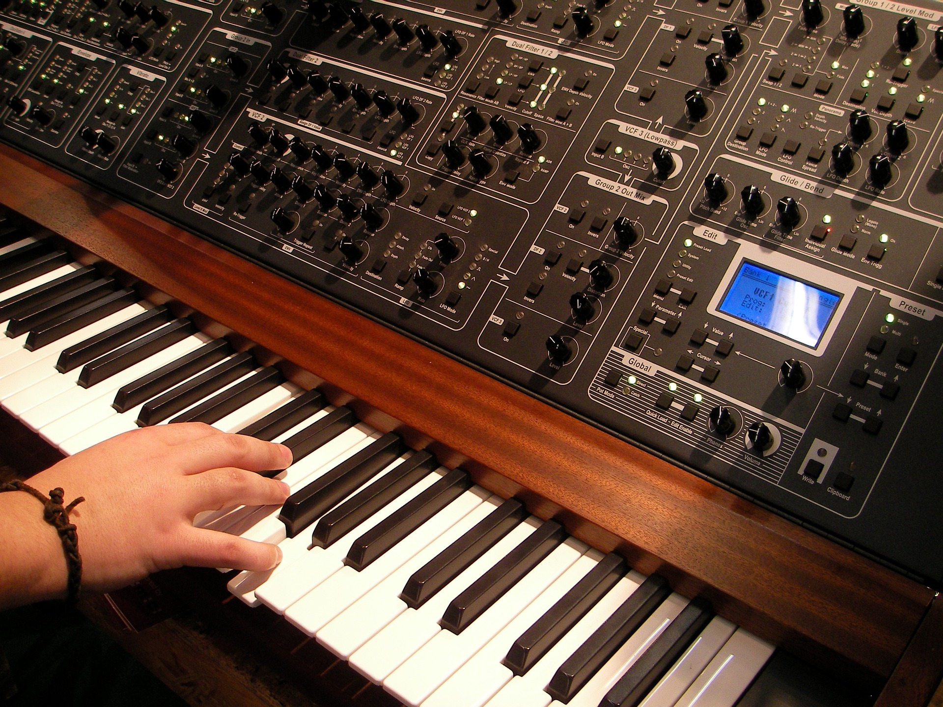Rating of the best synthesizer manufacturers for 2022