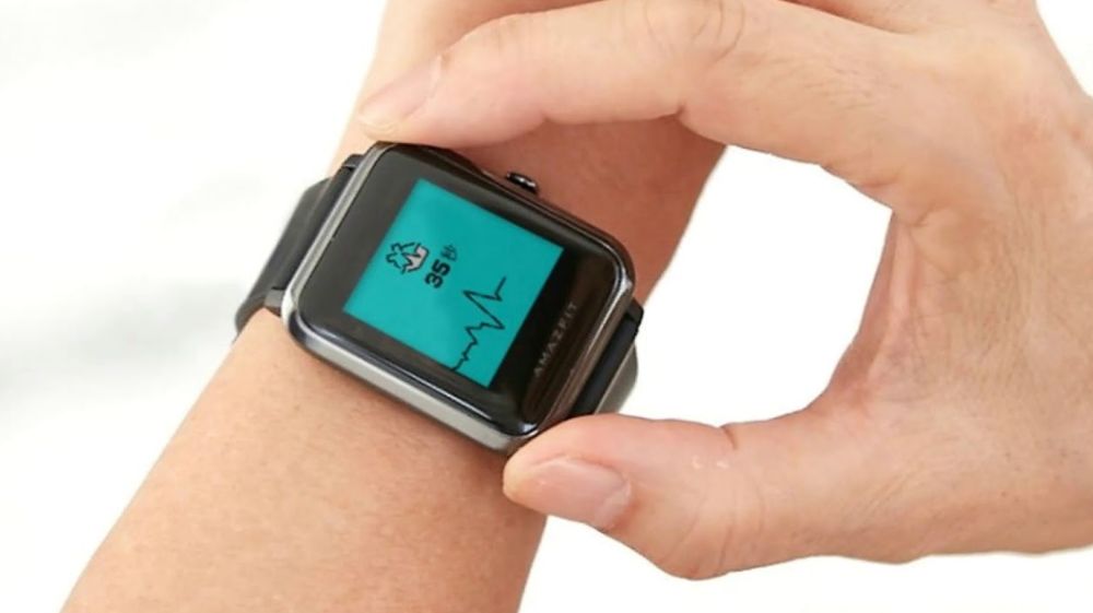 Examen complet de la montre intelligente Amazfit Health Watch - la meilleure alternative au Mi Band 4