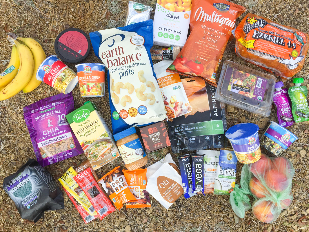 What to take on the road: ranking of the best nutritious snacks for 2022