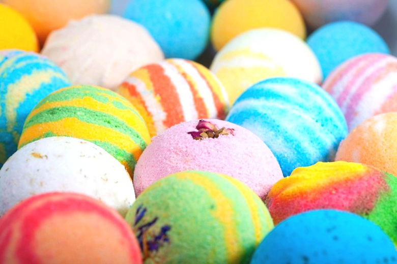 Ranking the best bath bombs for 2022