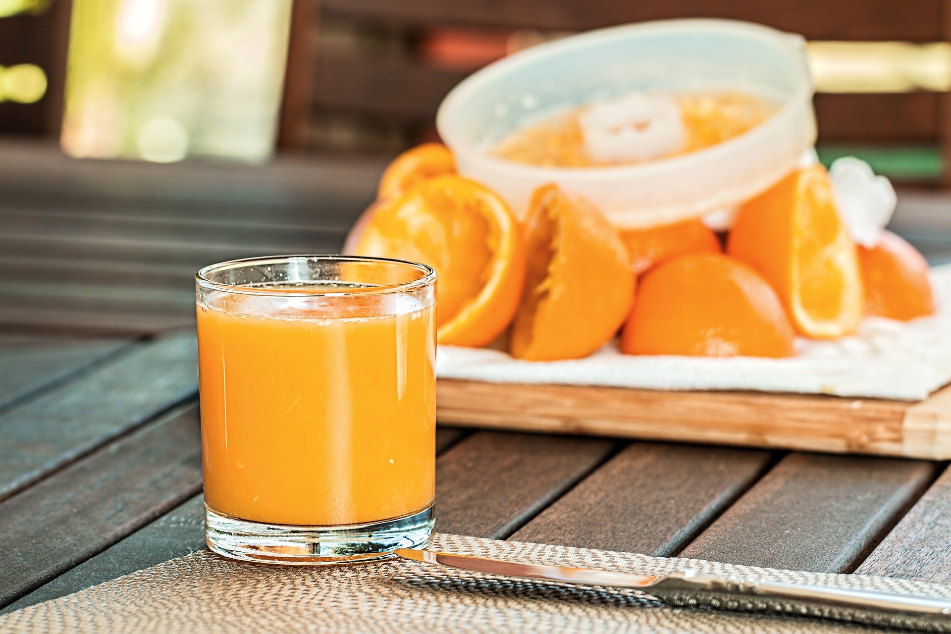 Bedømmelse af de bedste mærker af appelsinjuice og nektar for 2022