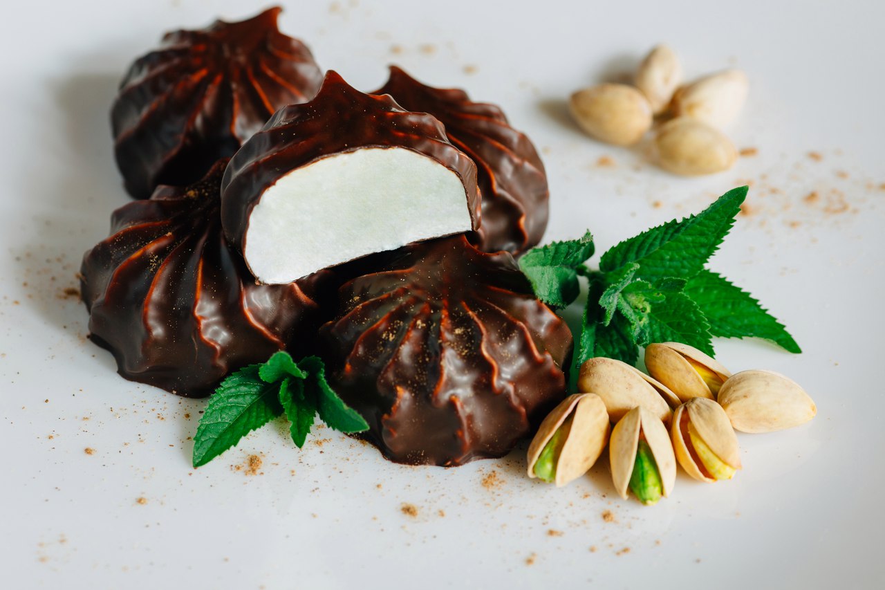 Bedømmelse af de bedste mærker af skumfiduser i chokolade for 2022