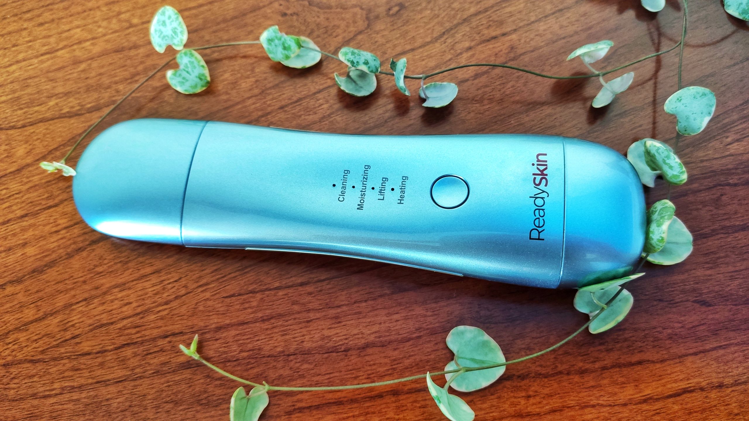 Save time and money on a beautician! A detailed review of the ReadySkin ZY8300 ultrasonic facial cleanser
