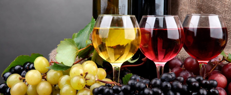 Bedømmelse af de bedste alkoholfrie vine for 2022