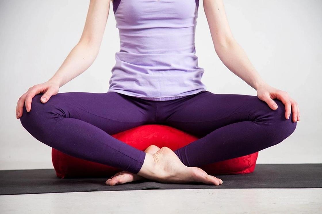 Ranking of the best yoga bolsters for 2022