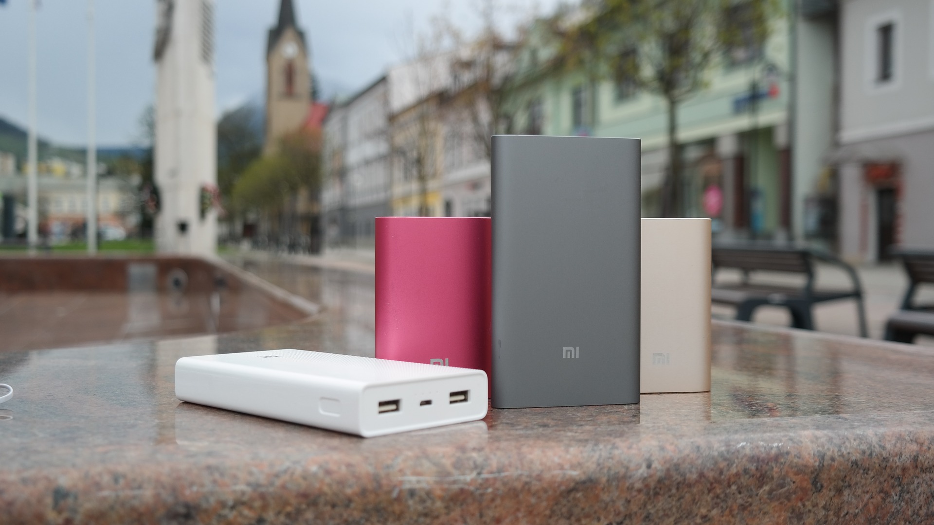 Rating of the best external batteries for iPhone for 2022