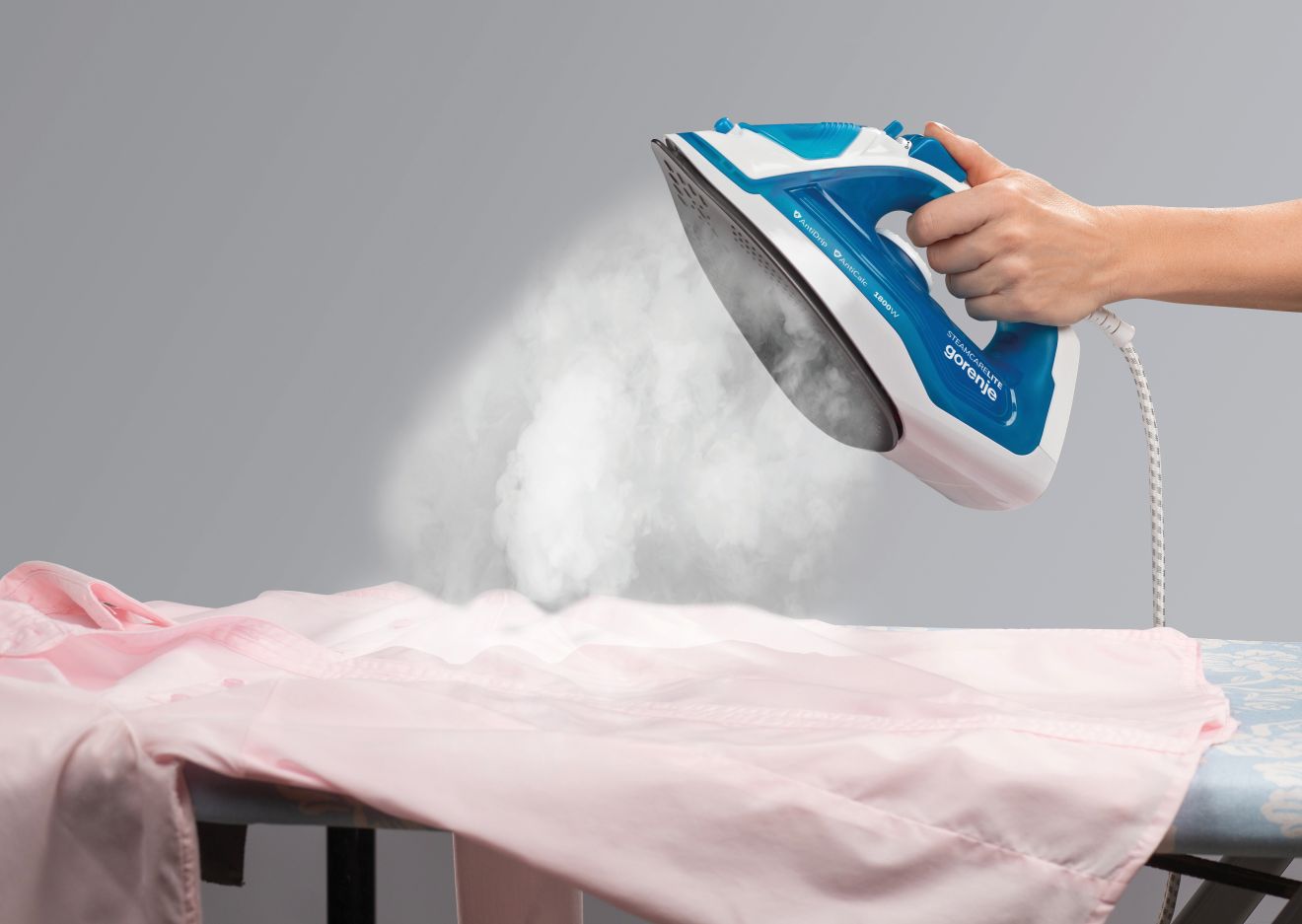 Best steam boost irons for 2022