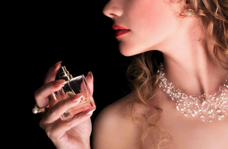 Bedømmelse af de bedste analoger af Dilis-parfume for 2022
