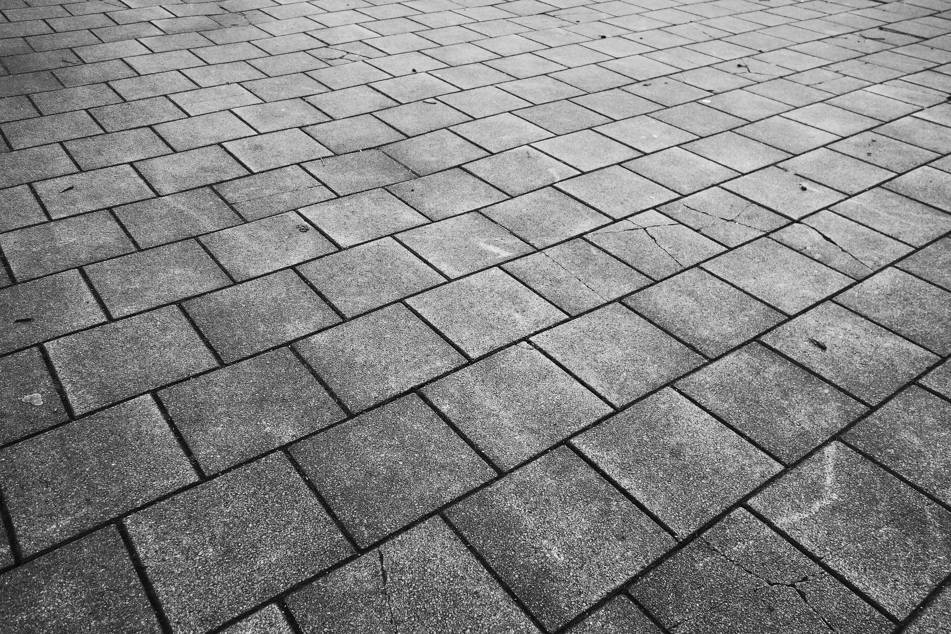 Rating of the best paving slabs for 2022